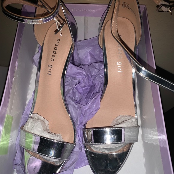 Hey Hey - Picture 2 of 5